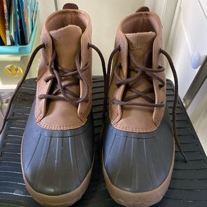 Sperry men’s size 9 brown duck boots! VGUC
